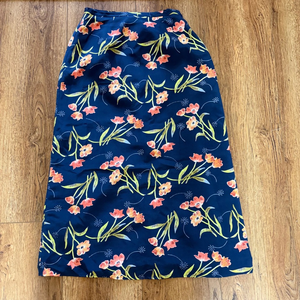90s Jennifer Moore 100% Silk Floral Blue Tulip Midi Skirt Size 8P romantic boho